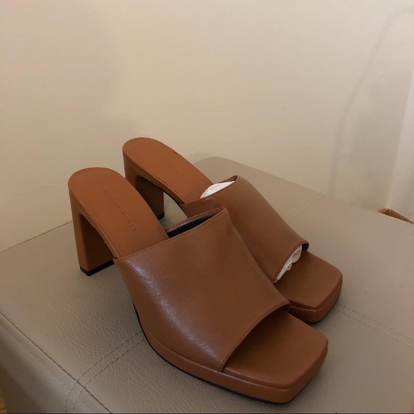 Princess Polly “Walk Away Heels” - Picture 3 of 4